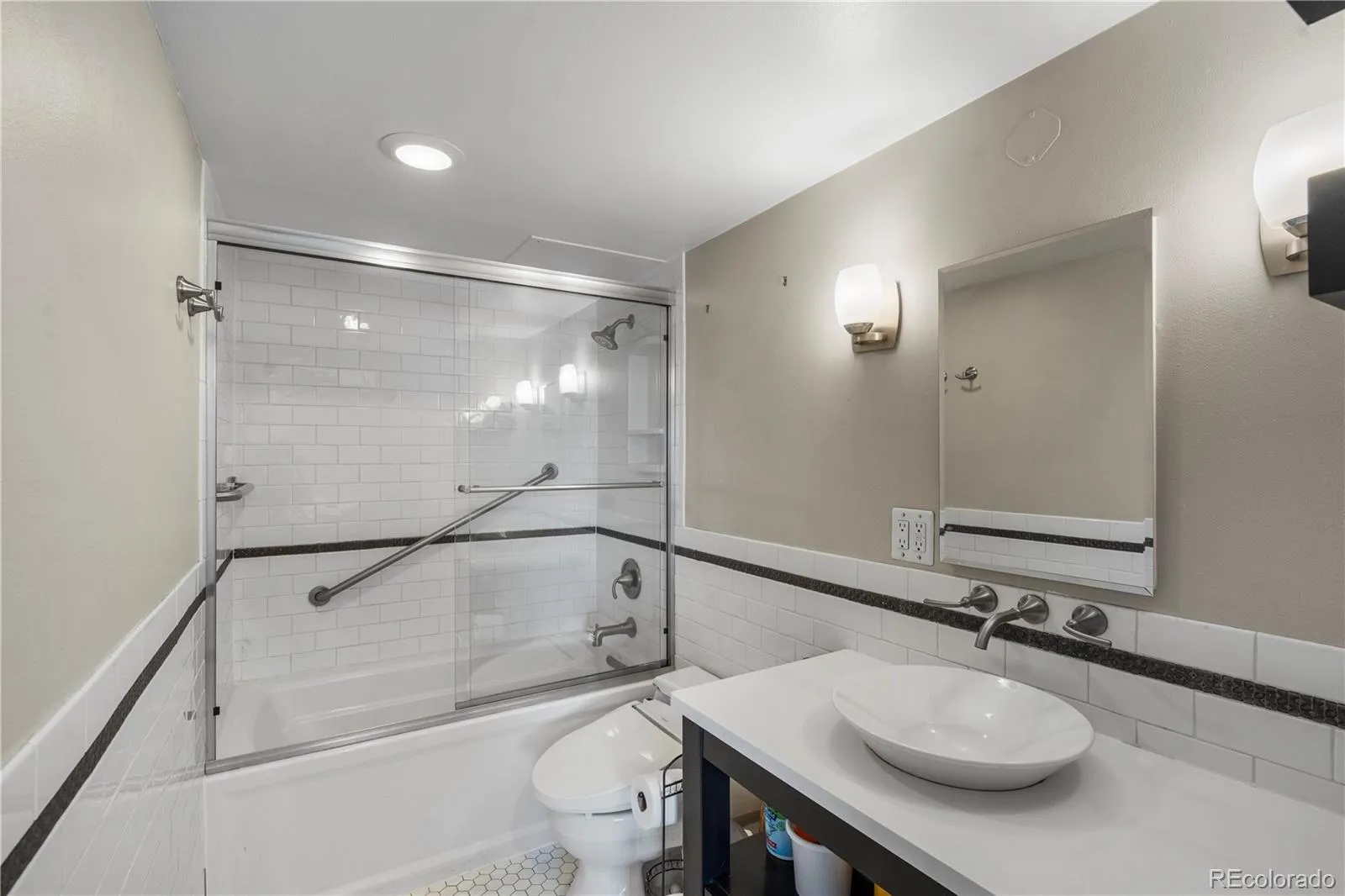 800 N Washington Street #401 Denver CO 80203 MLS #REC3070828 04282026205958 1600 17