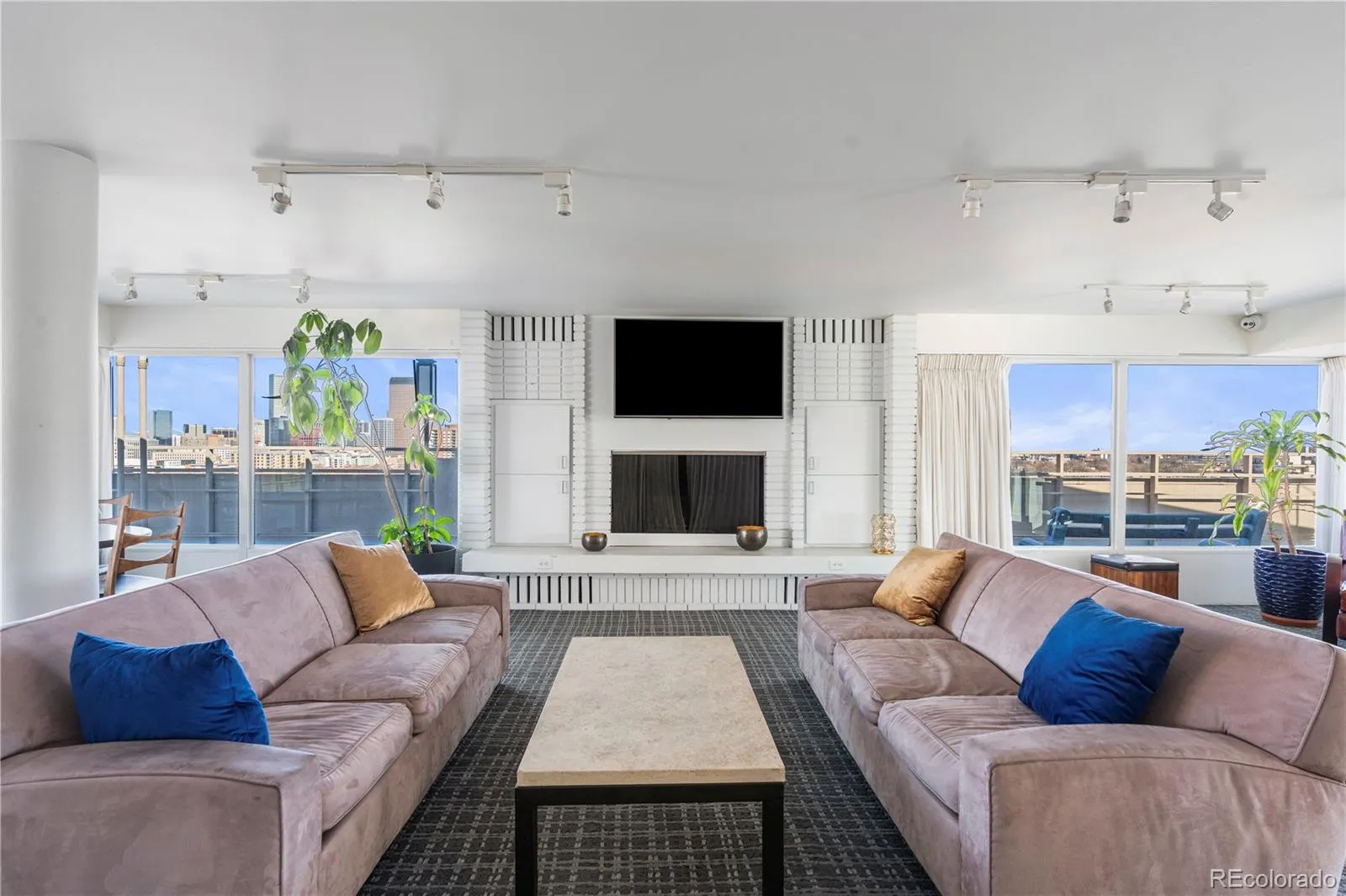 800 N Washington Street #401 Denver CO 80203 MLS #REC3070828 04282026205958 1600 33