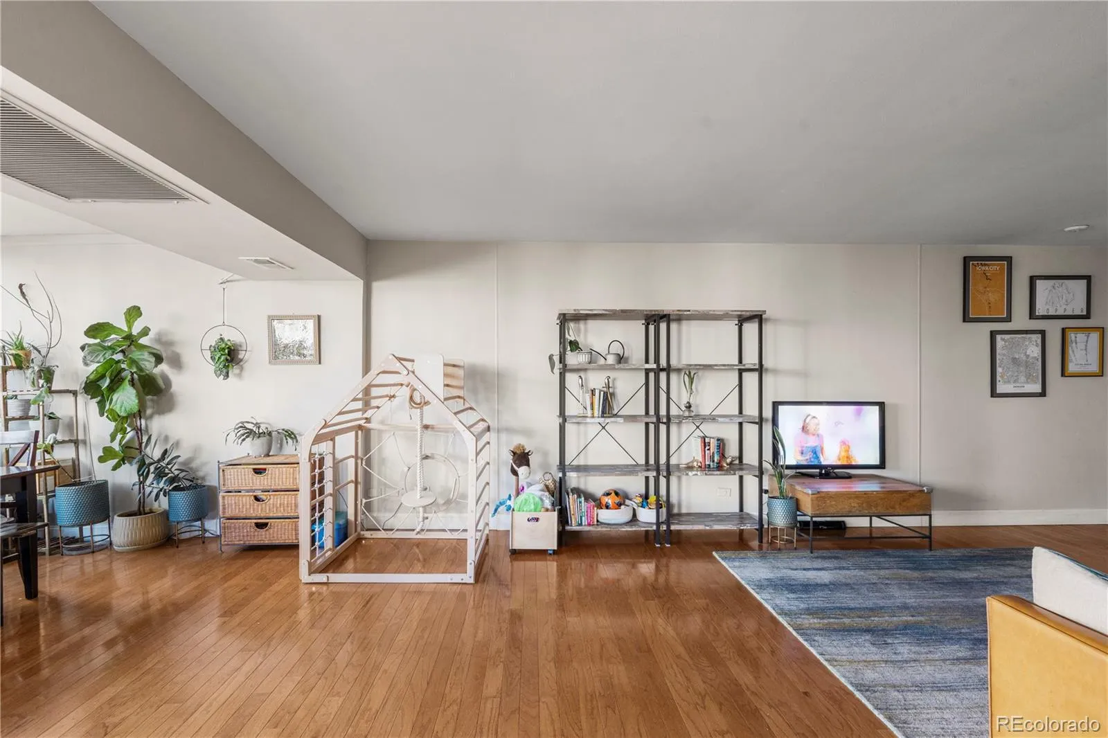 800 N Washington Street #401 Denver CO 80203 MLS #REC3070828 04282026205958 1600 7