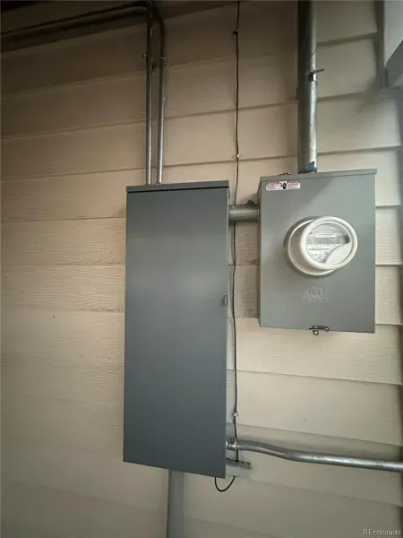 03302026205513 800 21