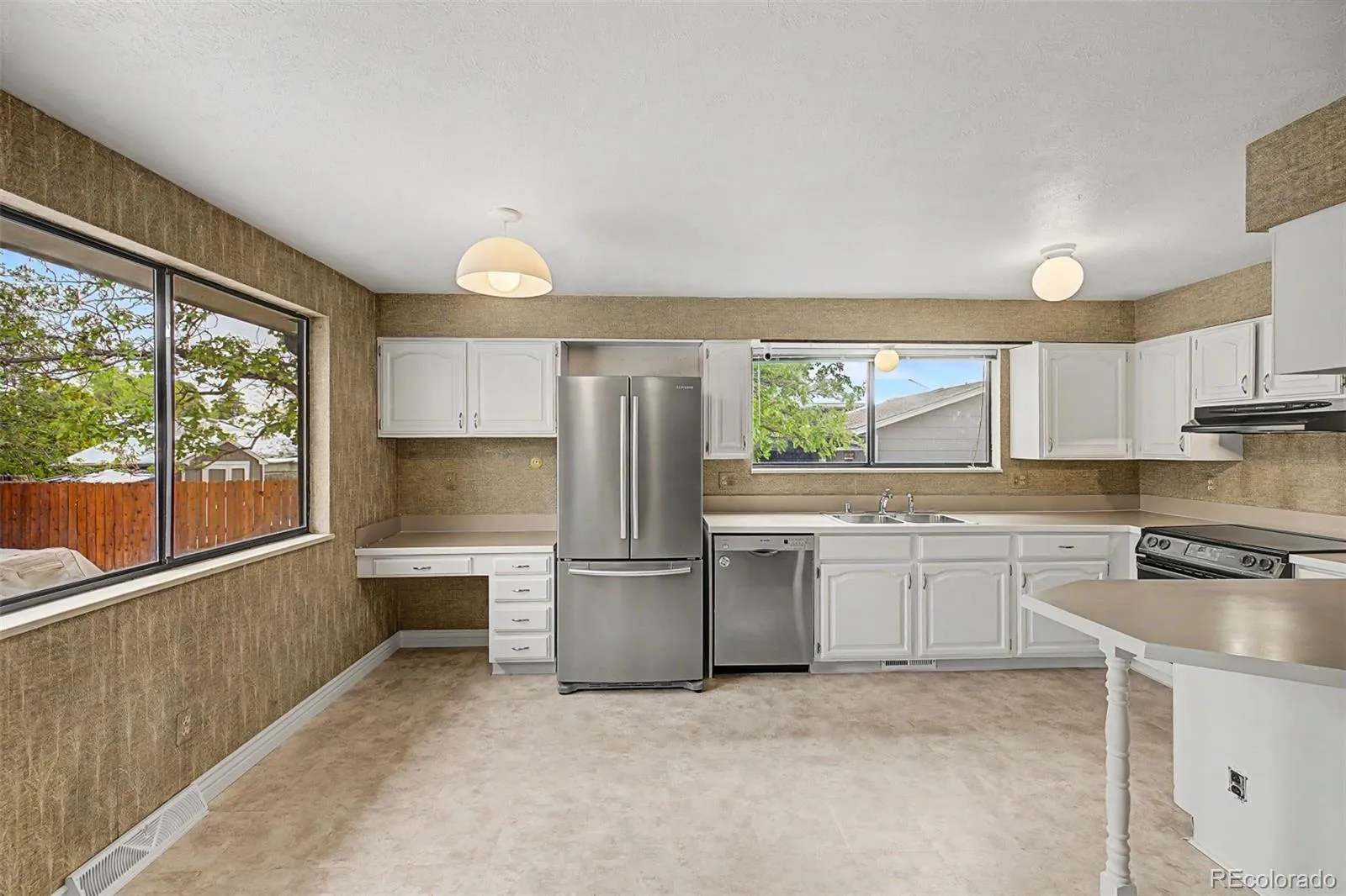 9309 W 76th Avenue Arvada CO 80005 MLS #REC3074297 05132026212252 1600 18