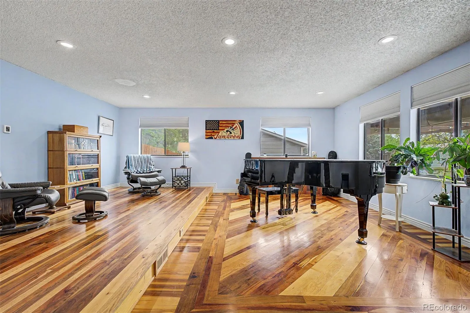 9309 W 76th Avenue Arvada CO 80005 MLS #REC3074297 05132026212252 1600 5