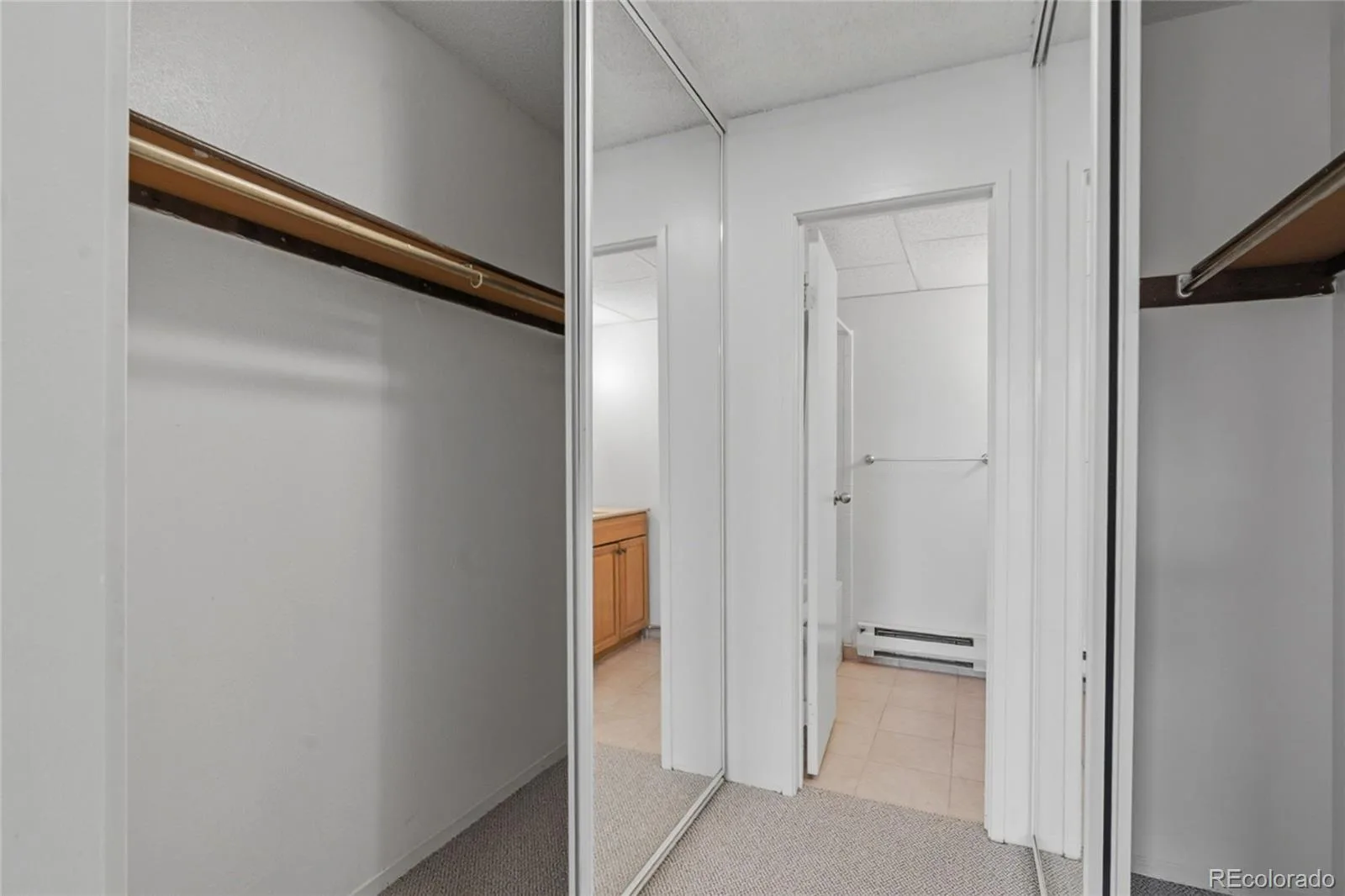 2231 S Vaughn Way #216B Aurora CO 80014 MLS #REC3075572 06032026145703 1600 18