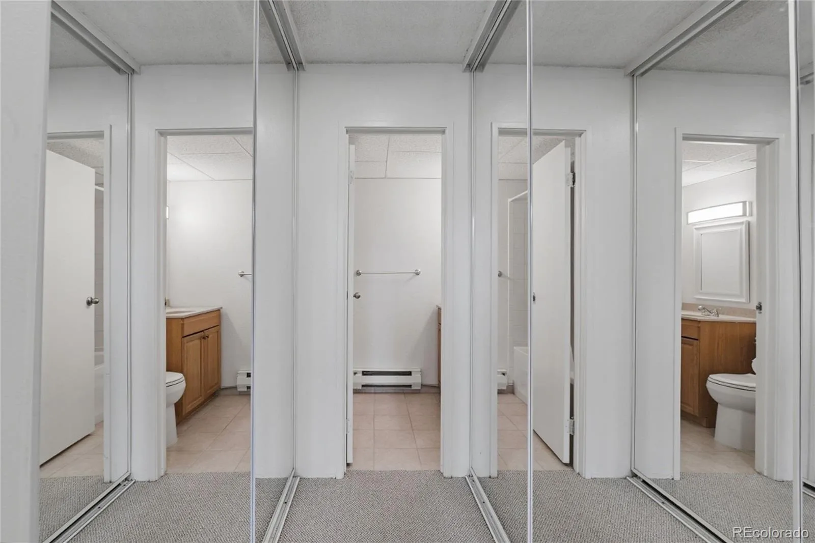 2231 S Vaughn Way #216B Aurora CO 80014 MLS #REC3075572 06032026145703 1600 23