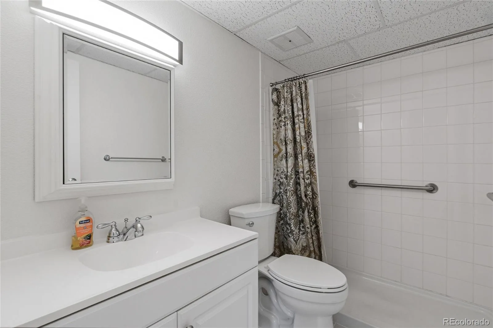 2231 S Vaughn Way #216B Aurora CO 80014 MLS #REC3075572 06032026145703 1600 28