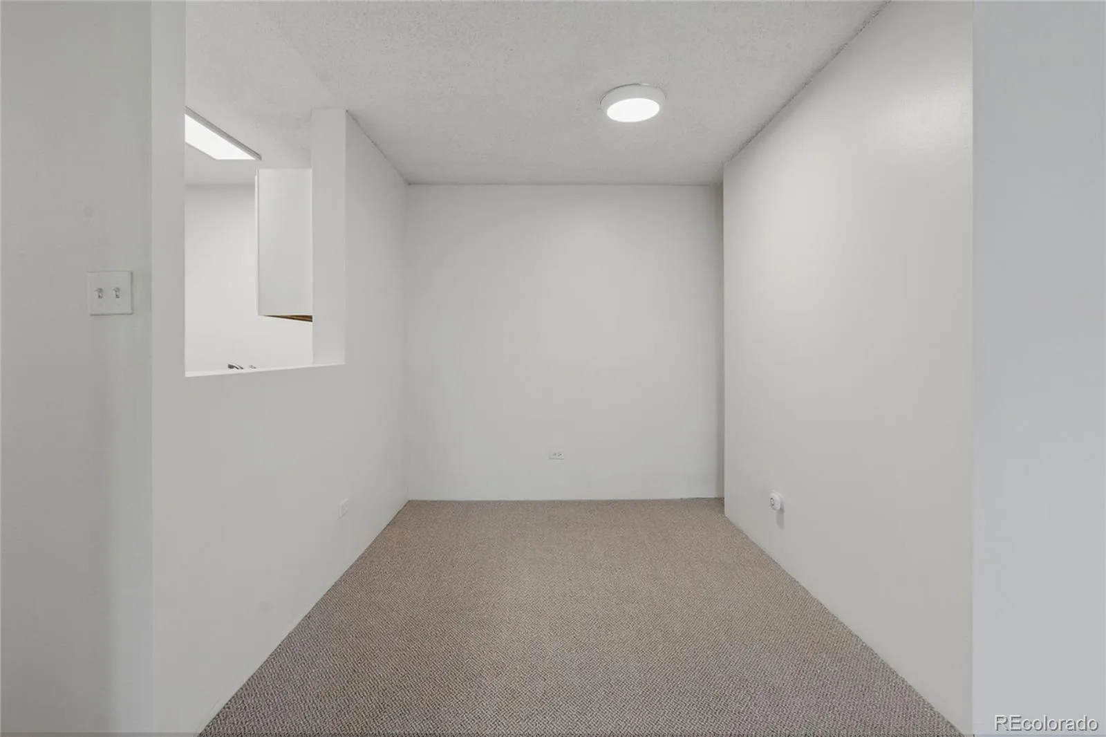 2231 S Vaughn Way #216B Aurora CO 80014 MLS #REC3075572 06032026145703 1600 31