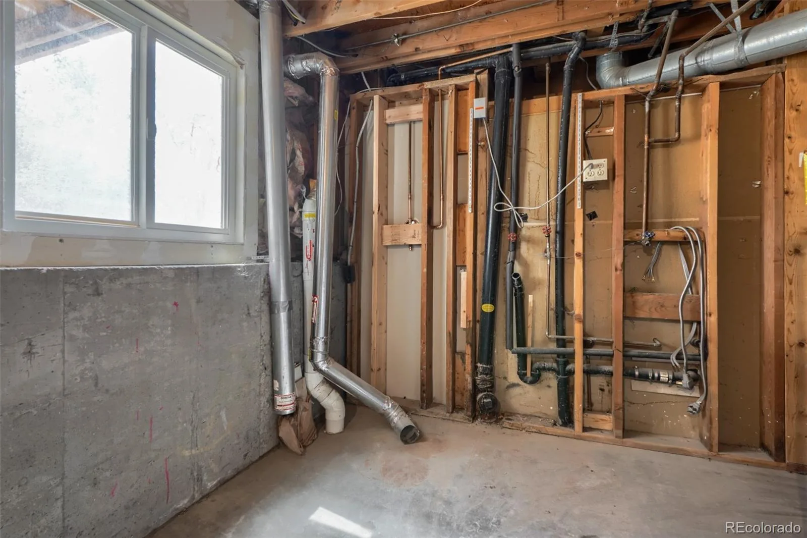 1068 Norfolk Street Aurora CO 80011 | MLS #REC3076392 08112026215706 1600 24
