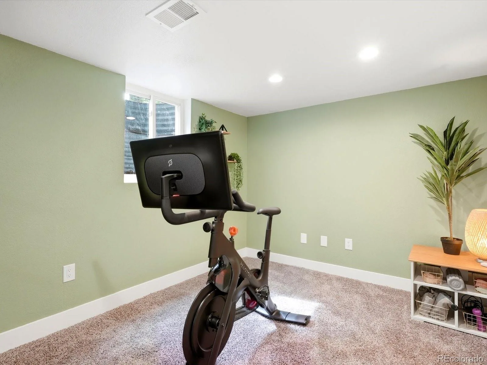 7610 W 24th Avenue Lakewood CO 80214 MLS #REC3078106 06112026220248 1600 40