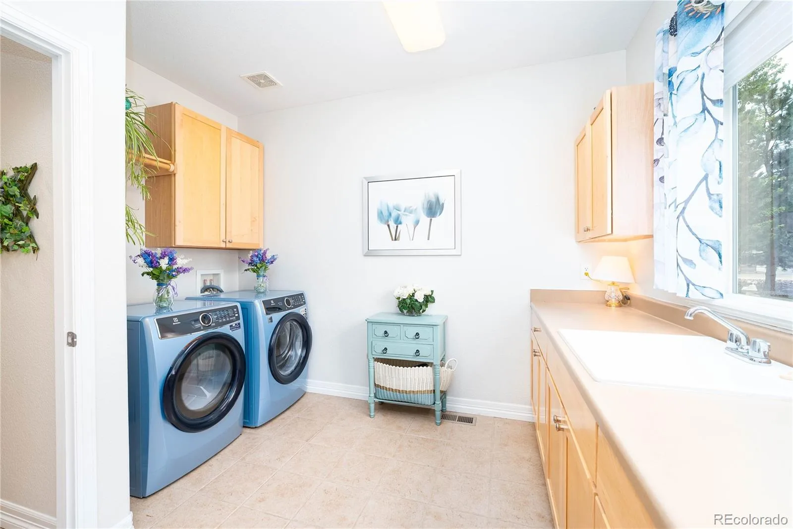 5458 W Calhoun Avenue Littleton CO 80123 | MLS #REC3078211 08282026212204 1600 26