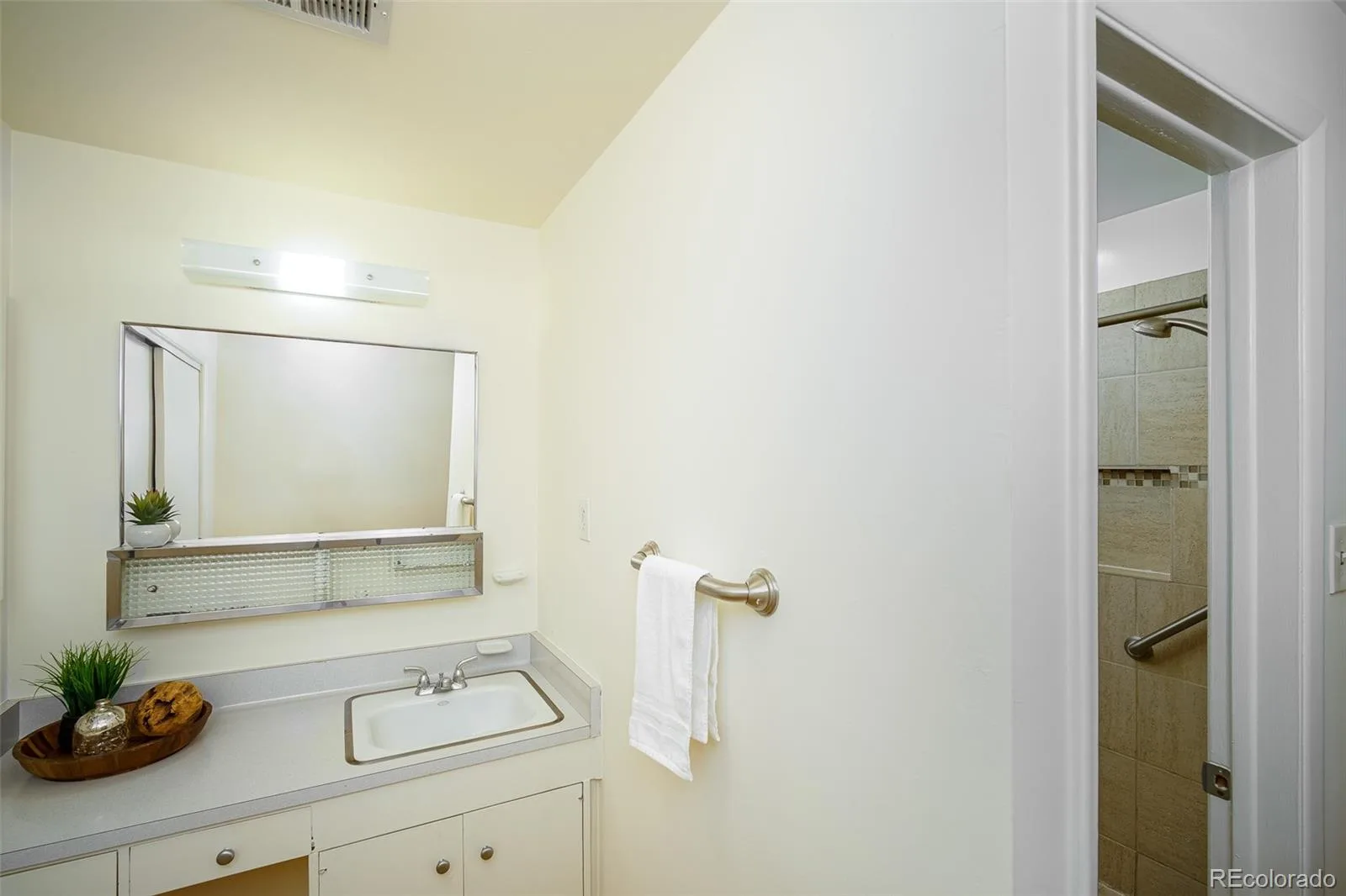 1983 S Leyden Street Denver CO 80224 | MLS #REC3079008 09242026085838 1600 15