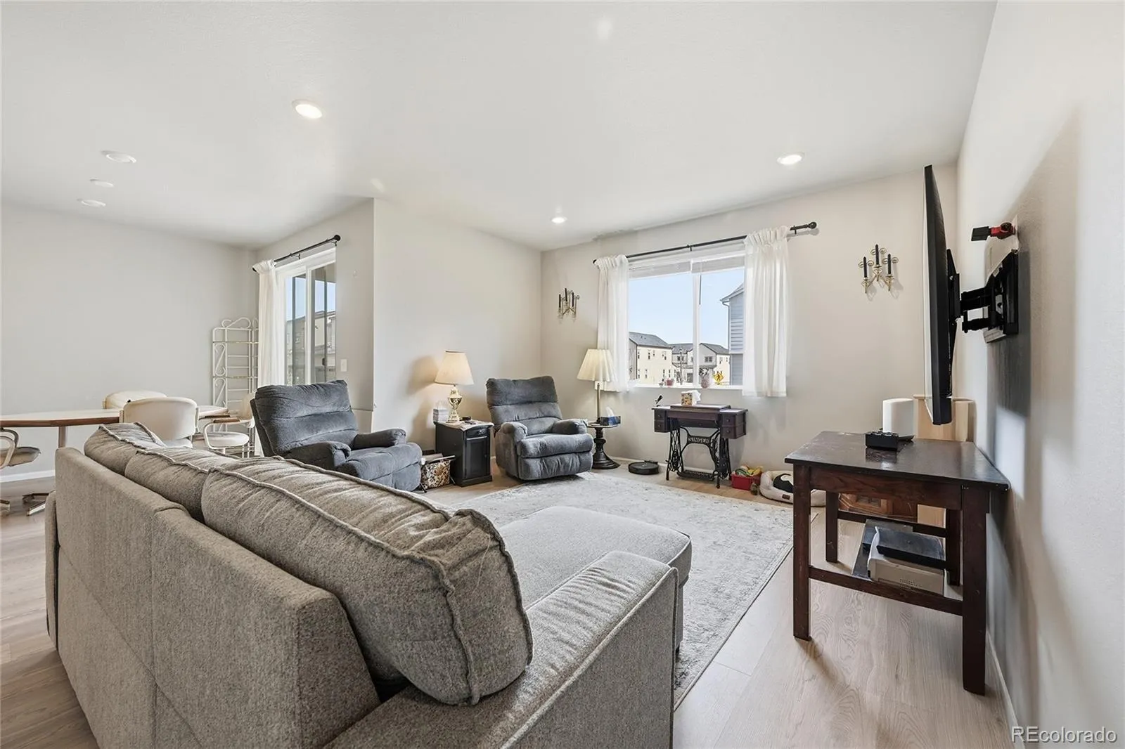 614 Homestead Avenue Brighton CO 80601 | MLS #REC3079232 04102026152219 1600 17