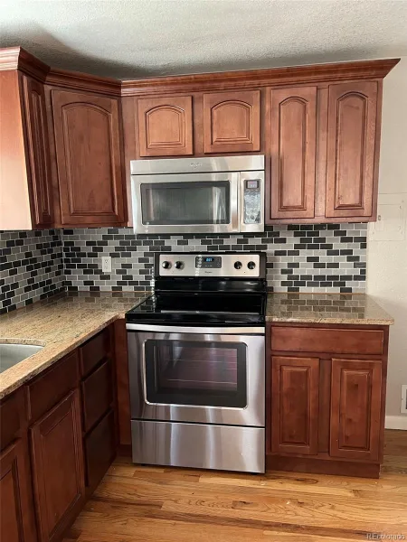 1245 Yates Street Denver CO 80204 | MLS #REC3080542 09302026001420 800 2