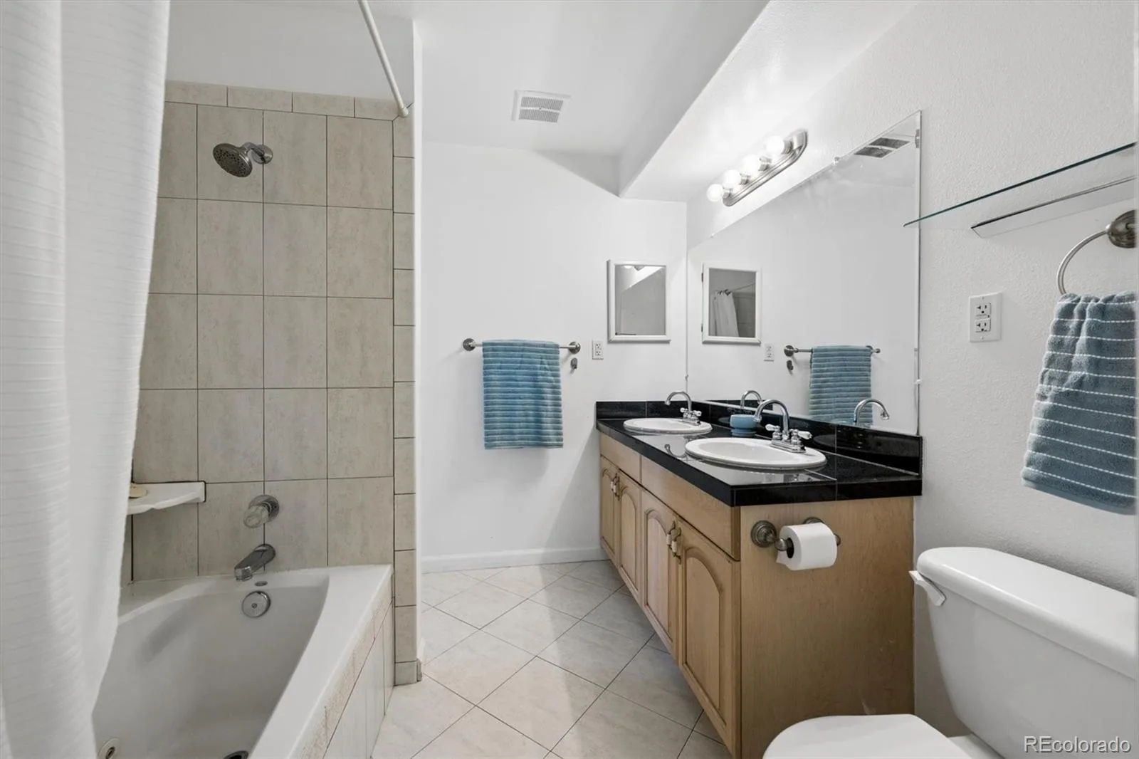 7665 E quincy Avenue #204 #7665 Denver CO 80237 MLS #REC3081321 07242026131007 1600 14