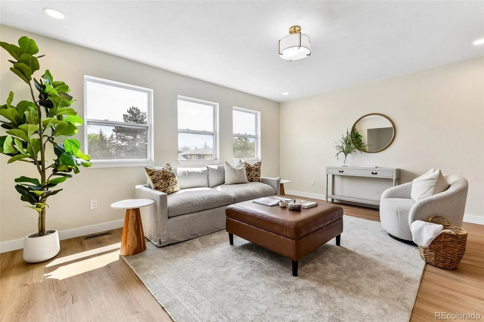 8903 S Balsam Street Littleton CO 80128 MLS #REC3082165 05202026194405 1600 12