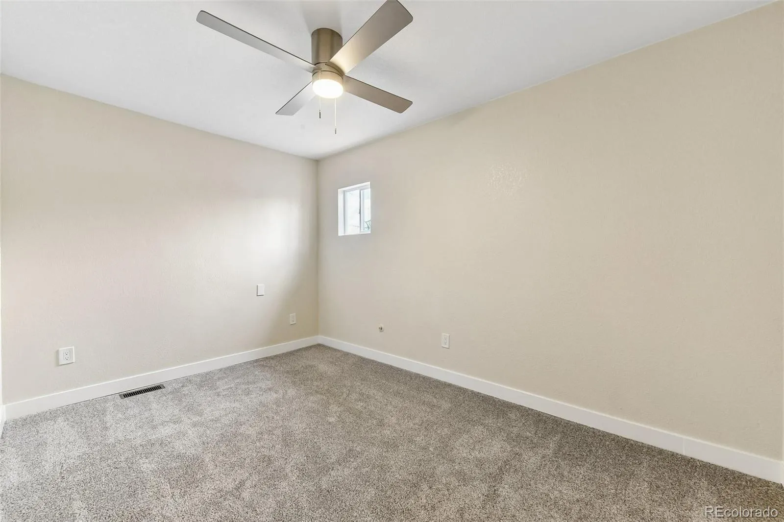 8903 S Balsam Street Littleton CO 80128 MLS #REC3082165 05202026194405 1600 22
