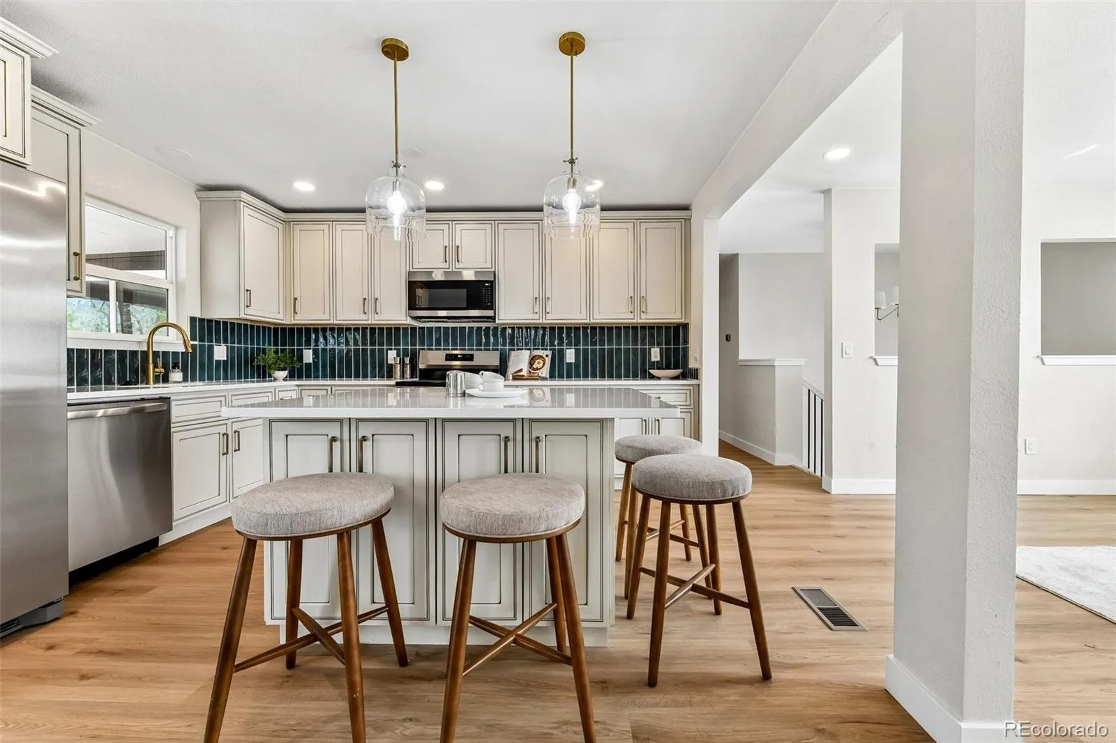 8903 S Balsam Street Littleton CO 80128 MLS #REC3082165 05202026194405 1600 5