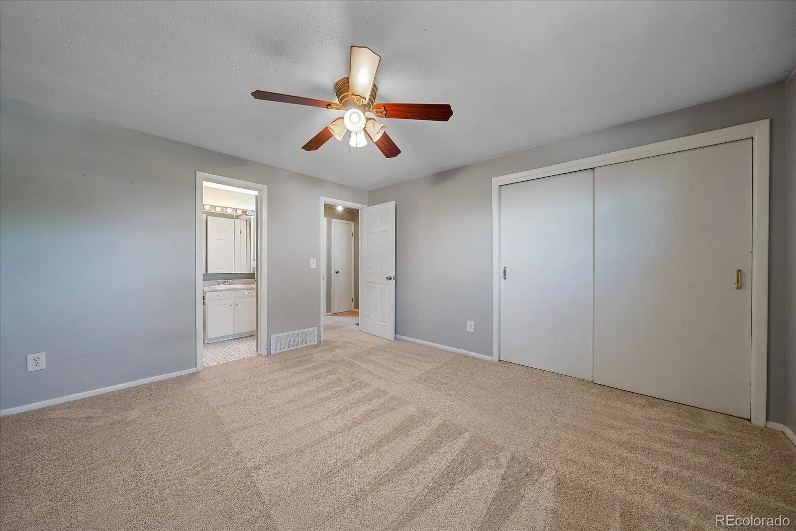7404 S Zephyr Court Littleton CO 80128 | MLS #REC3082700 06162026172136 1600 17