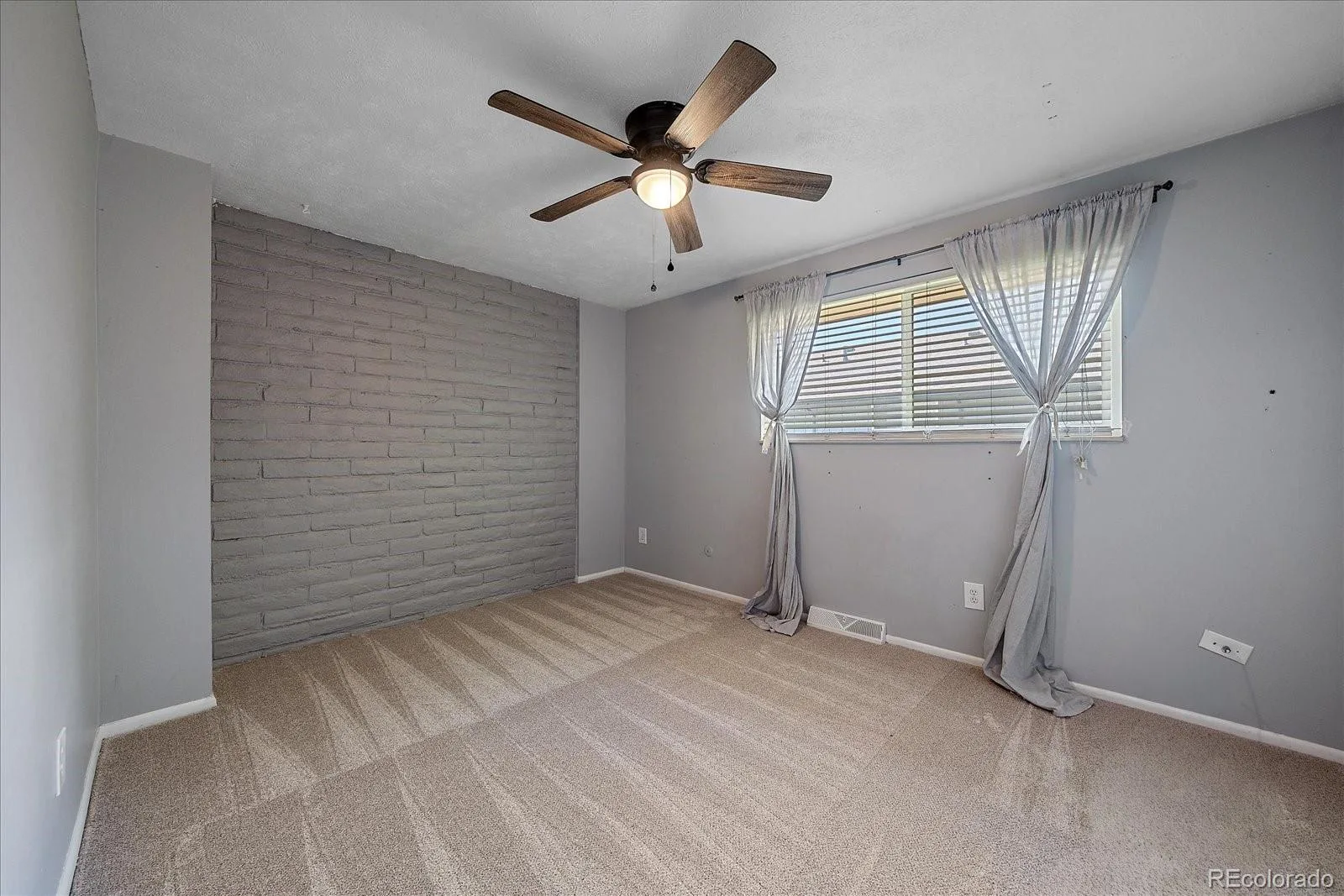 7404 S Zephyr Court Littleton CO 80128 | MLS #REC3082700 06162026172136 1600 21