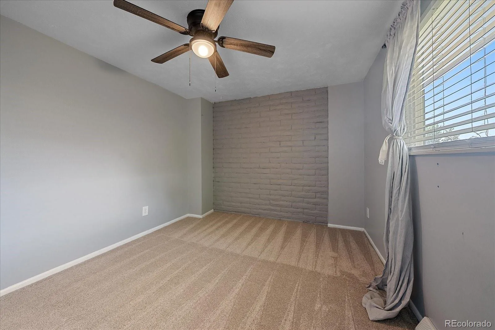 7404 S Zephyr Court Littleton CO 80128 | MLS #REC3082700 06162026172136 1600 22