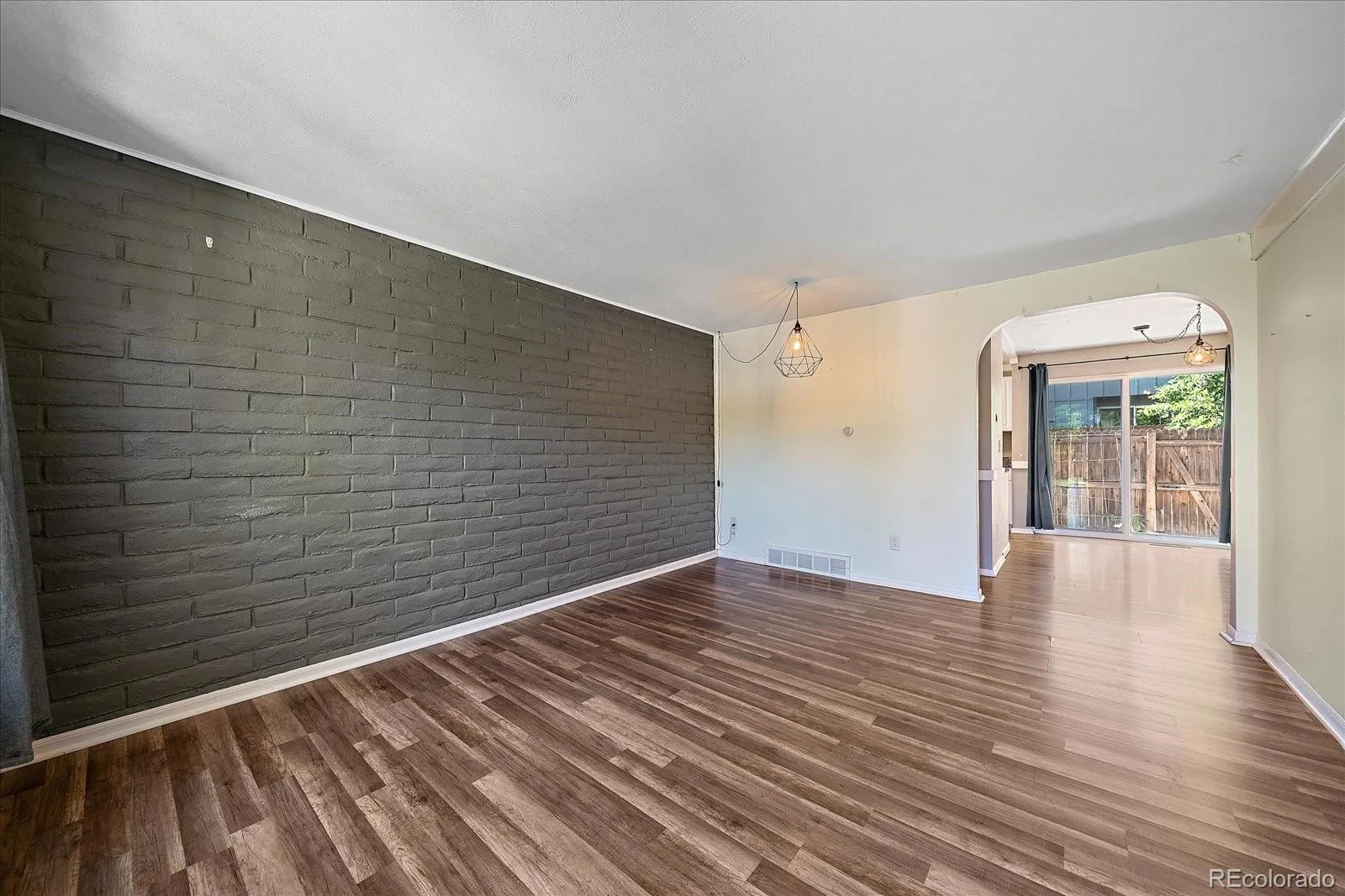 7404 S Zephyr Court Littleton CO 80128 | MLS #REC3082700 06162026172136 1600 3