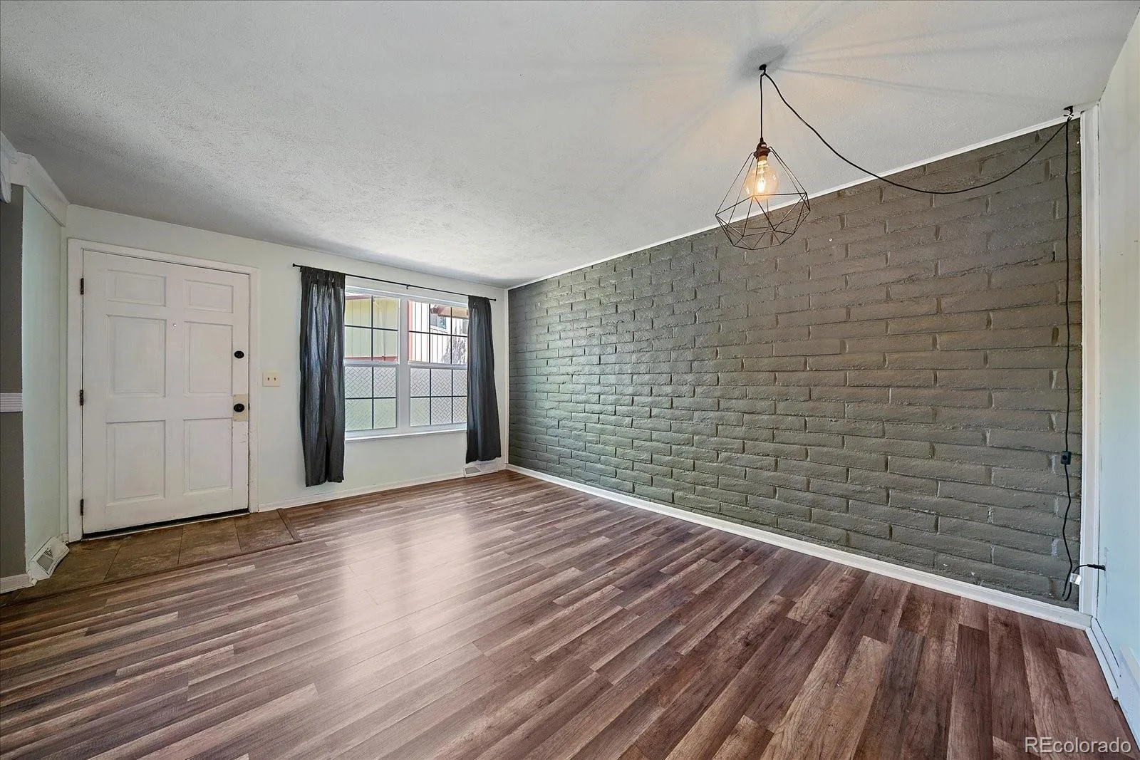 7404 S Zephyr Court Littleton CO 80128 | MLS #REC3082700 06162026172136 1600 4
