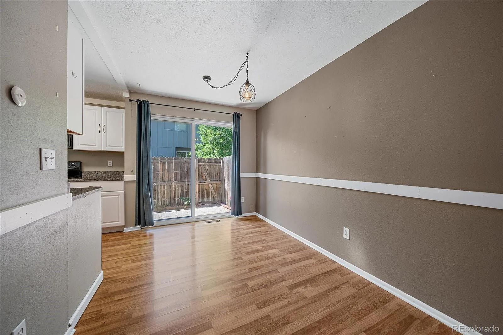 7404 S Zephyr Court Littleton CO 80128 | MLS #REC3082700 06162026172136 1600 6