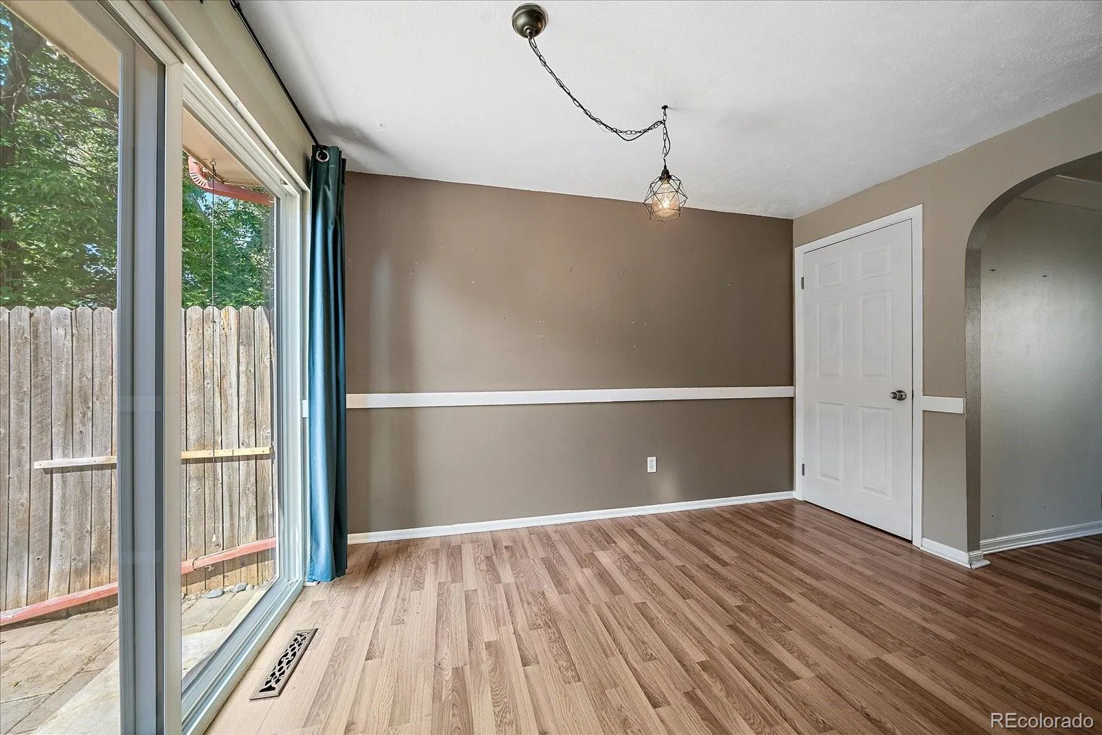 7404 S Zephyr Court Littleton CO 80128 | MLS #REC3082700 06162026172136 1600 8