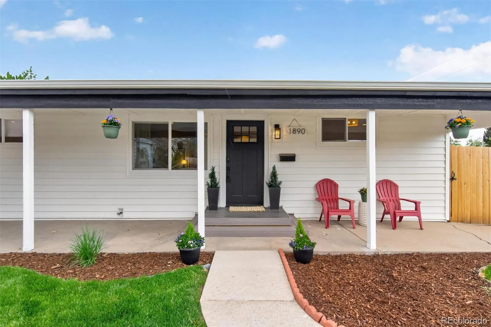 1890 S Wyandot Street Denver CO 80223 MLS #REC3083726 05112026183710 1600 3