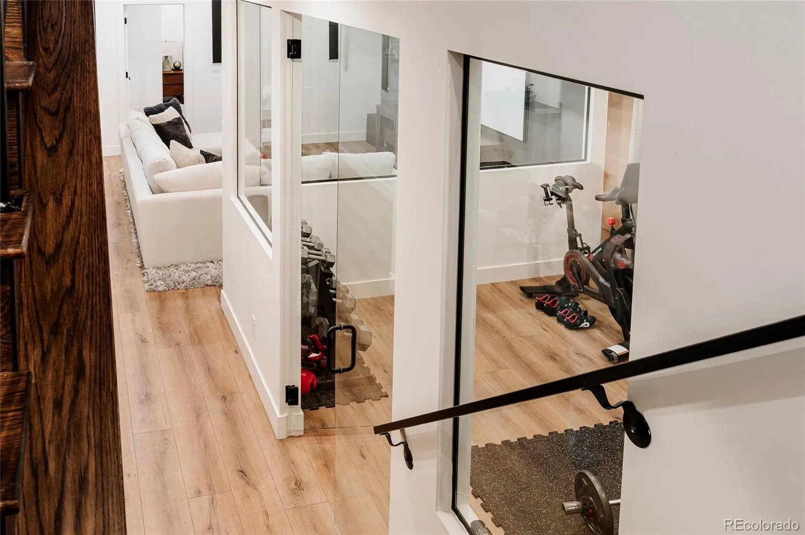 04202026165058 1600 40