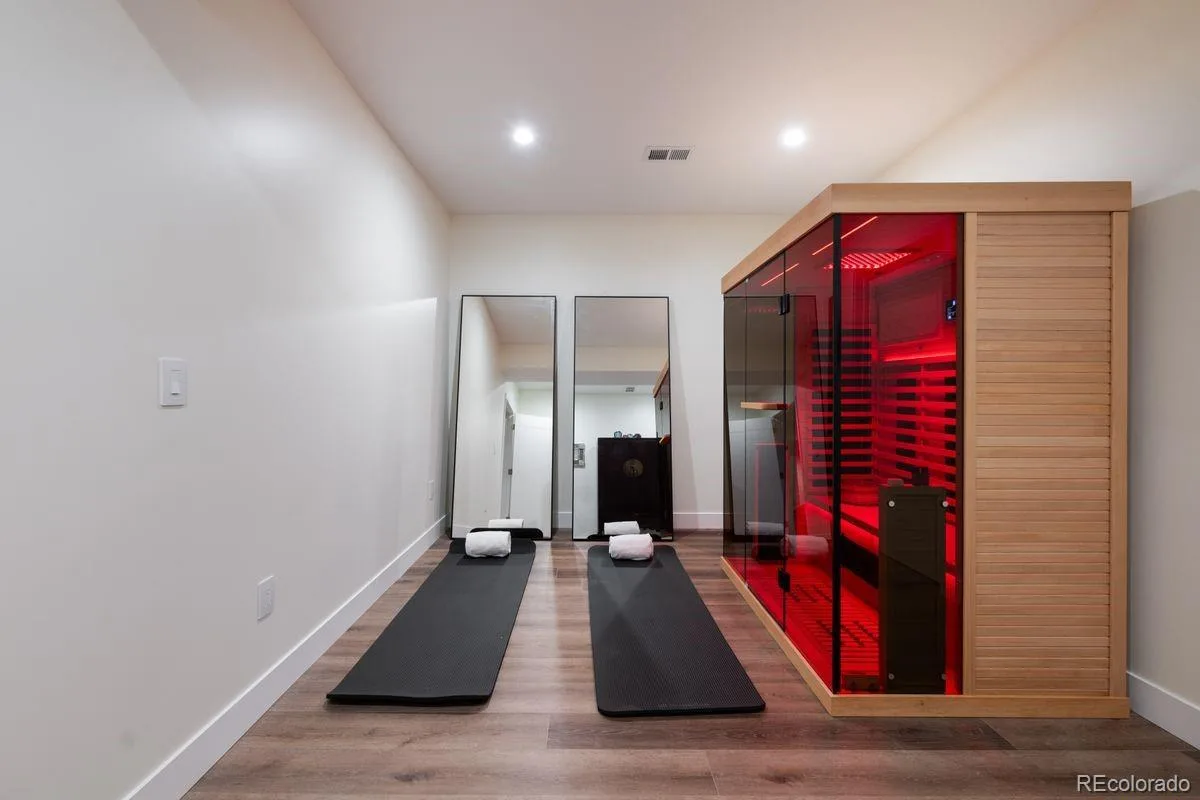 1375 S Elizabeth Street Denver CO 80210 | MLS #REC3089184 07172026213227 1200 29