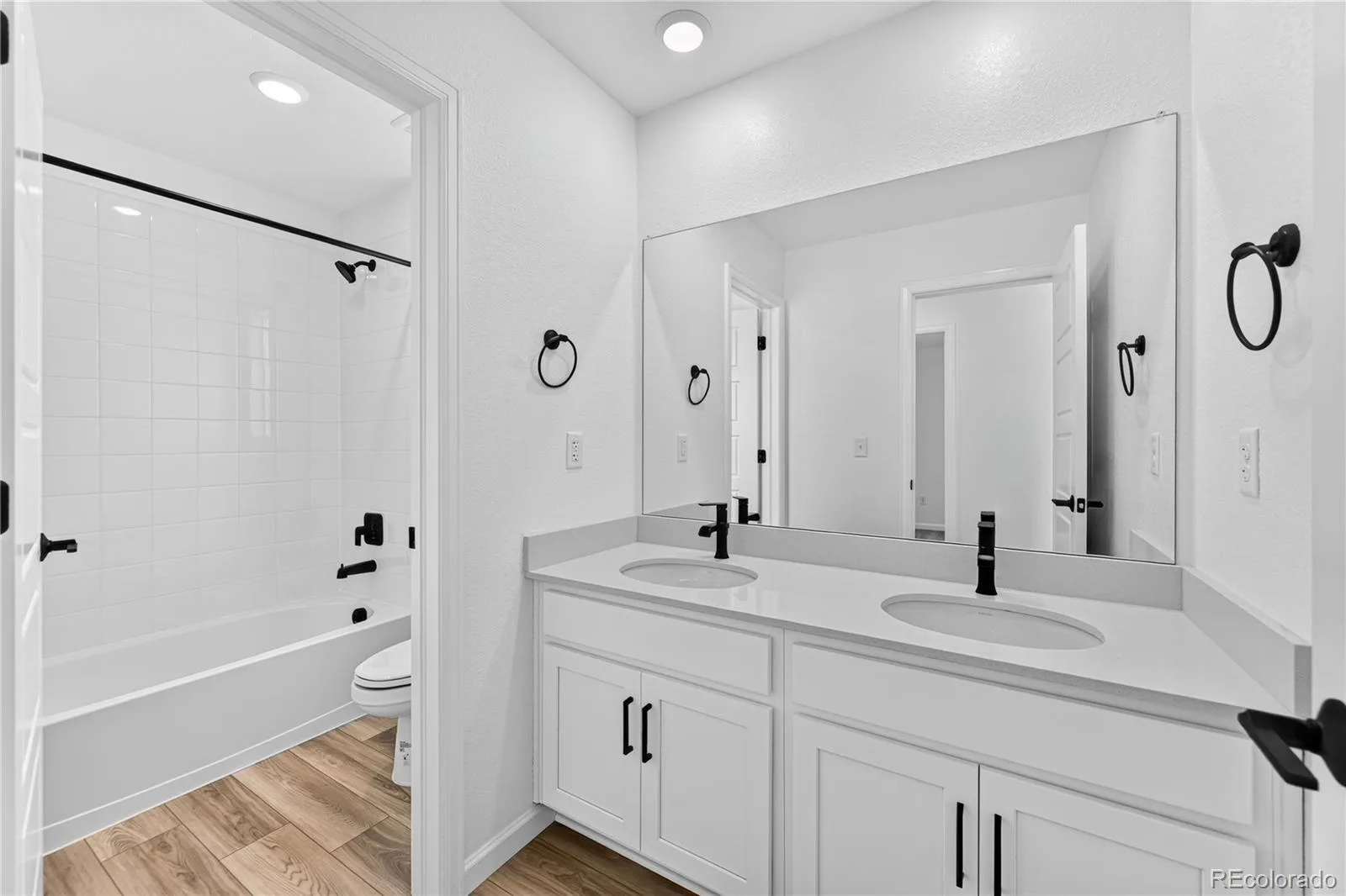 2095 Generations Aly Brighton CO 80601 | MLS #REC3089735 07152026232800 1600 13