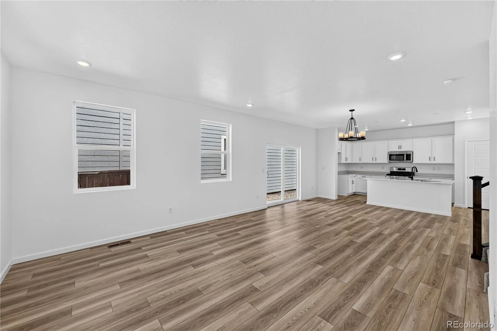 2095 Generations Aly Brighton CO 80601 | MLS #REC3089735 07152026232800 1600 6