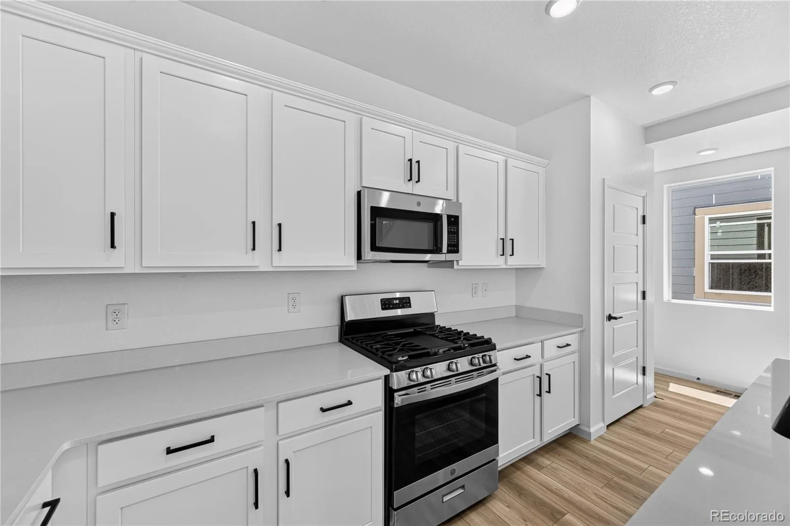2095 Generations Aly Brighton CO 80601 | MLS #REC3089735 07152026232800 1600 7