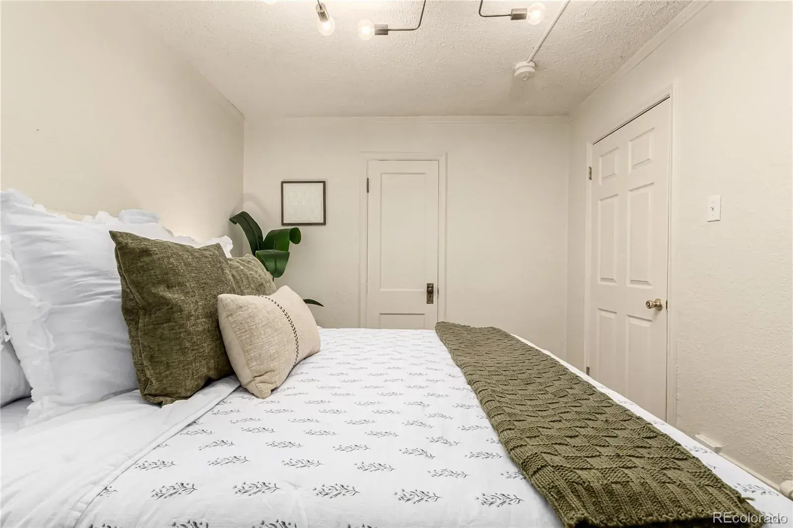1024 E 14th Avenue #11 Denver CO 80218 MLS #REC3089900 12032025003145 1600 16