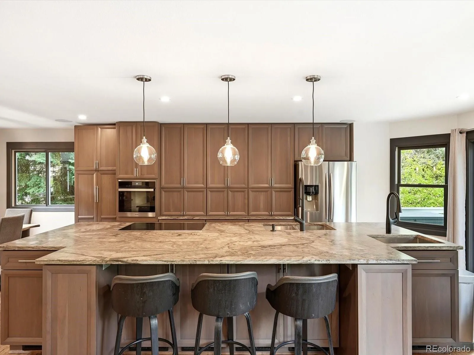 8016 S Vine Way Centennial CO 80122 MLS #REC3090830 04182026223849 1600 12