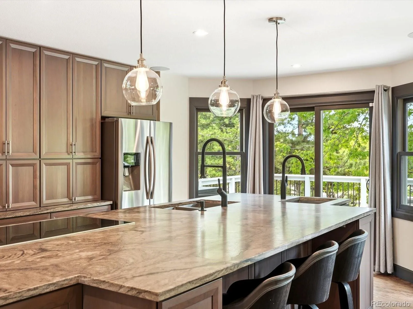 8016 S Vine Way Centennial CO 80122 MLS #REC3090830 04182026223849 1600 16