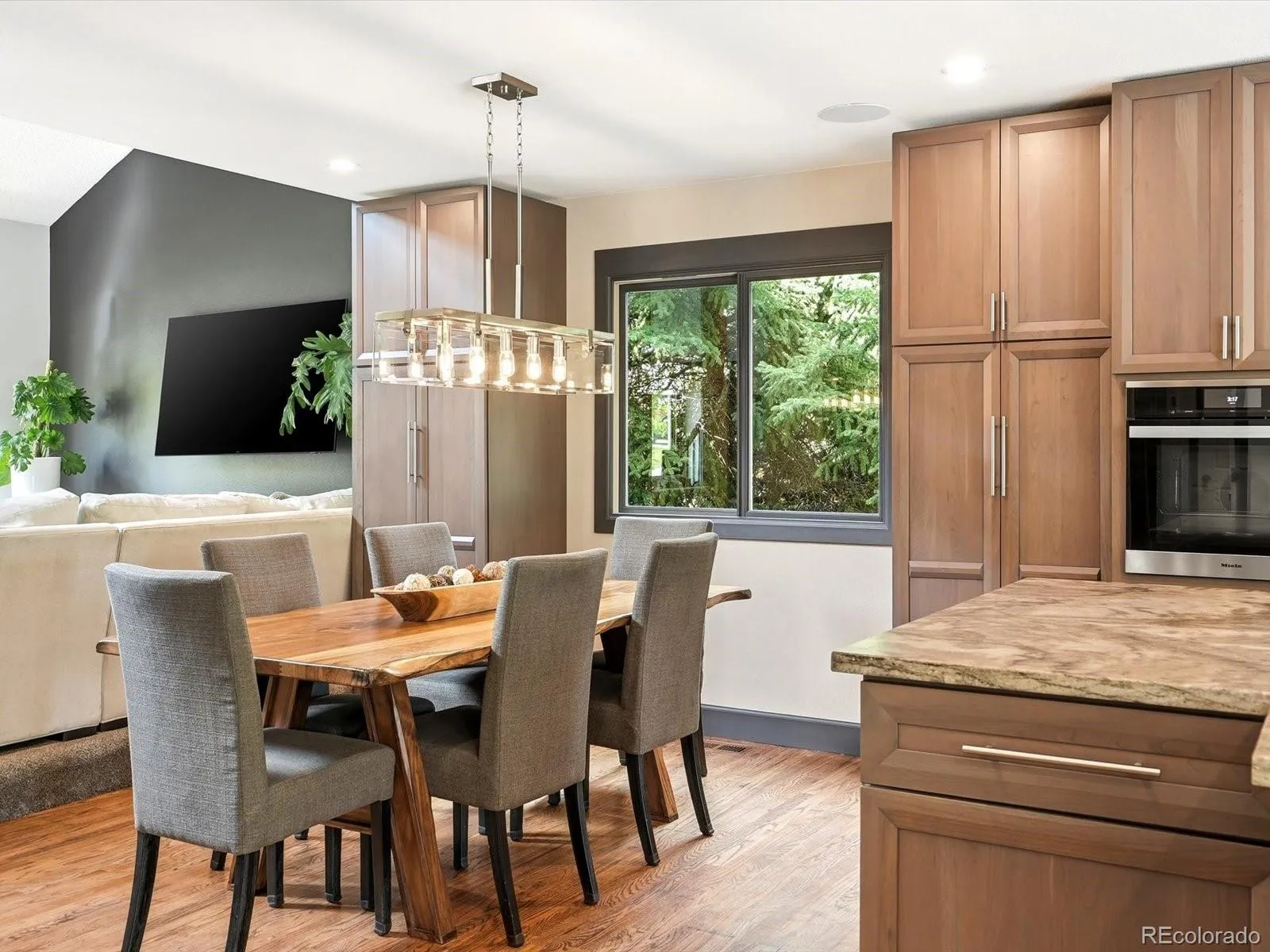 8016 S Vine Way Centennial CO 80122 MLS #REC3090830 04182026223849 1600 18
