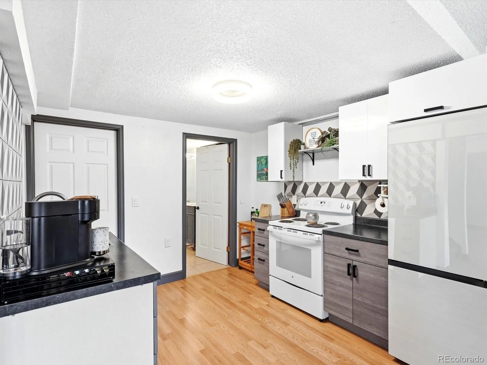 8016 S Vine Way Centennial CO 80122 MLS #REC3090830 04182026223849 1600 37