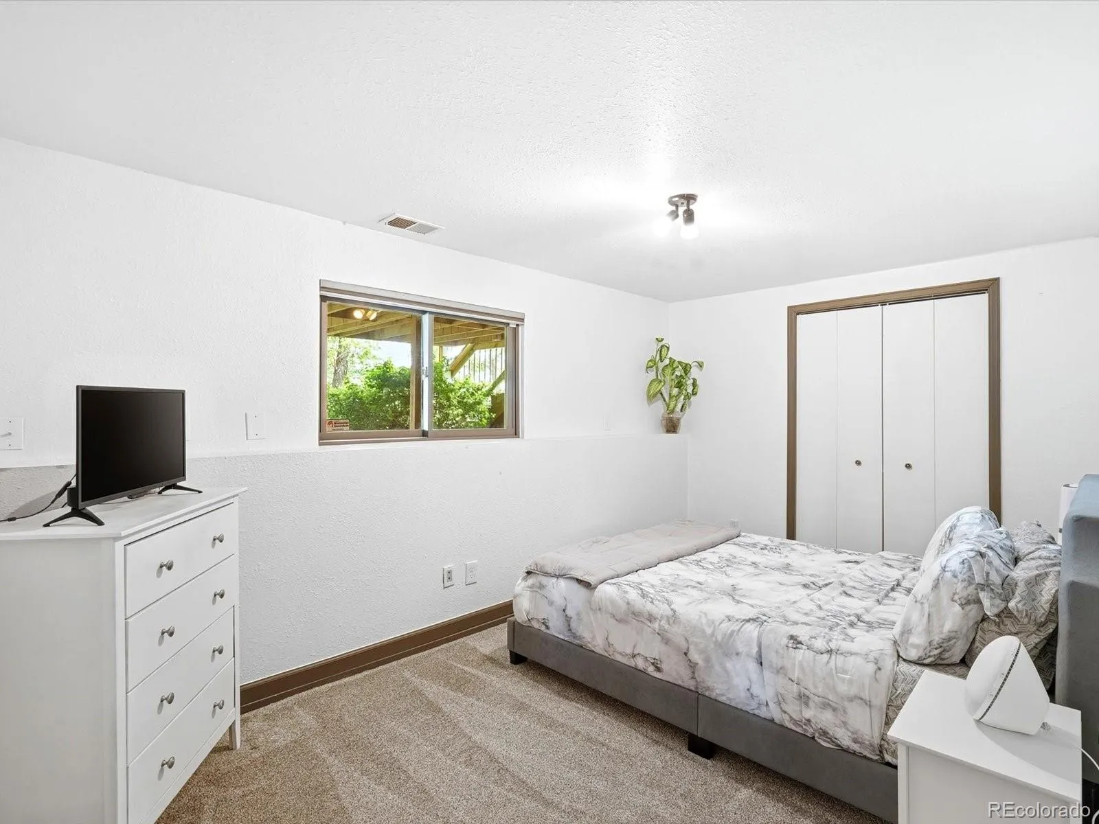 8016 S Vine Way Centennial CO 80122 MLS #REC3090830 04182026223849 1600 43