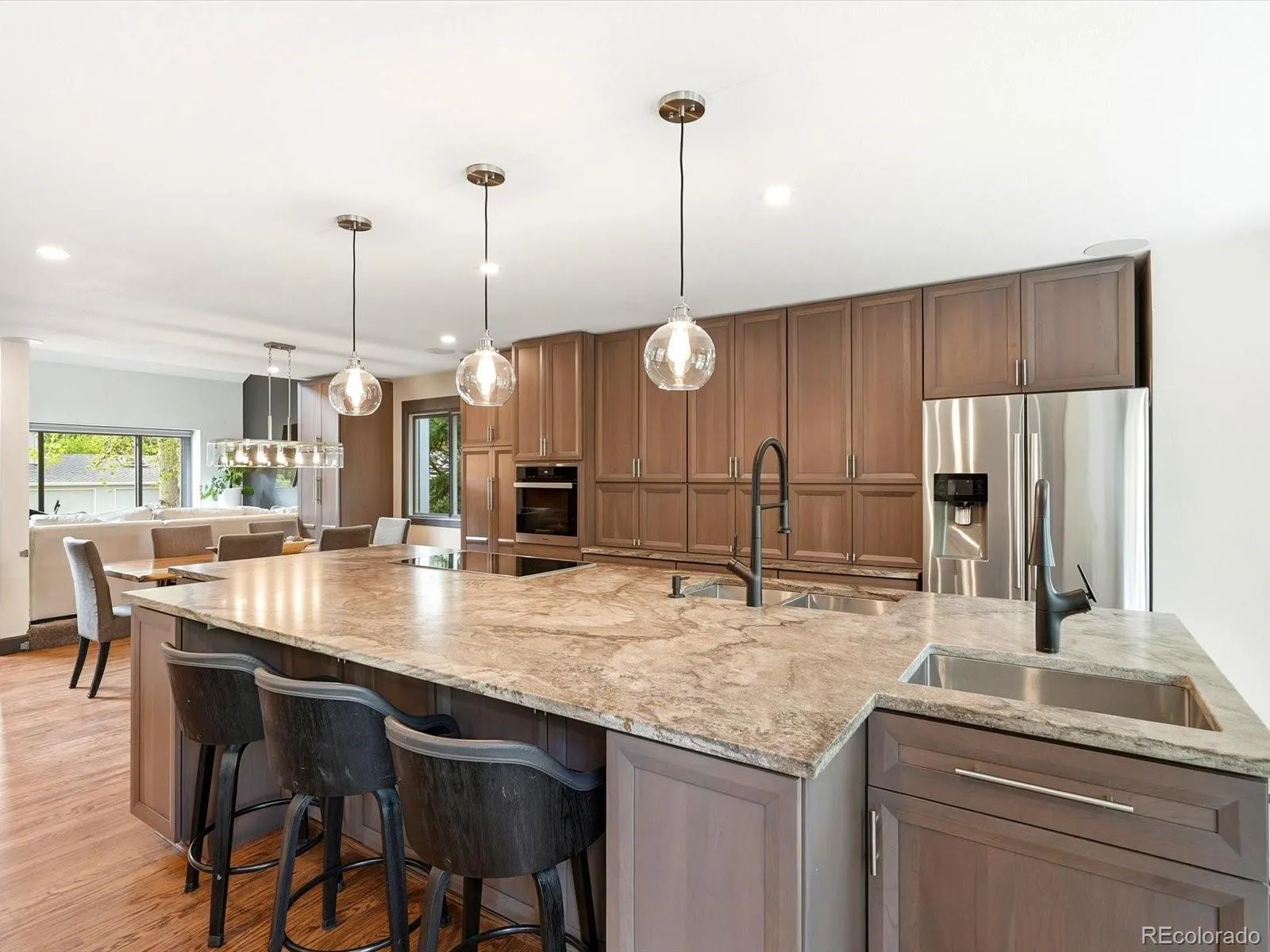 8016 S Vine Way Centennial CO 80122 MLS #REC3090830 04182026223849 1600 7