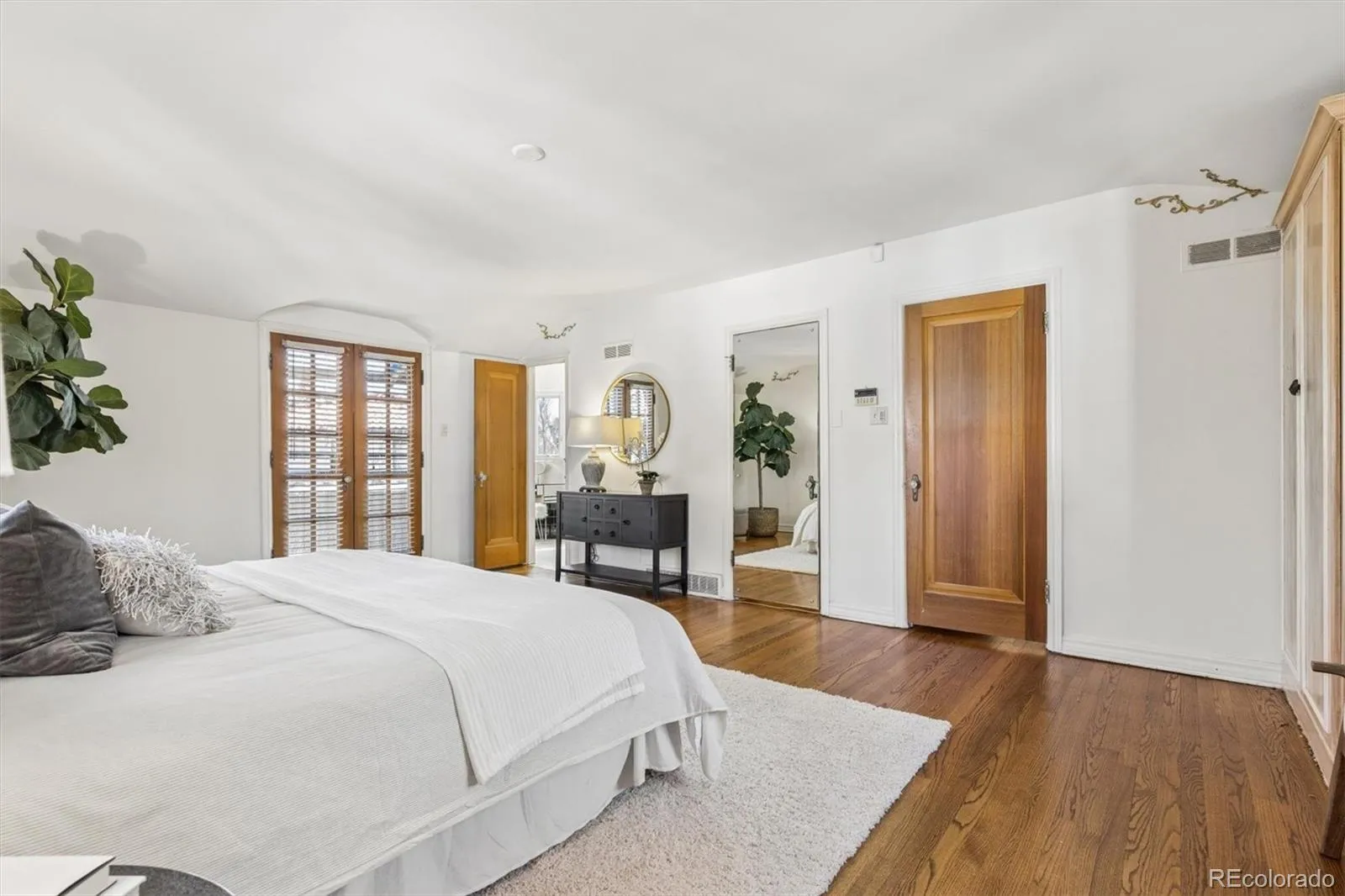 6 Ivy Lane Denver CO 80220 MLS #REC3090993 05162026064822 1600 32