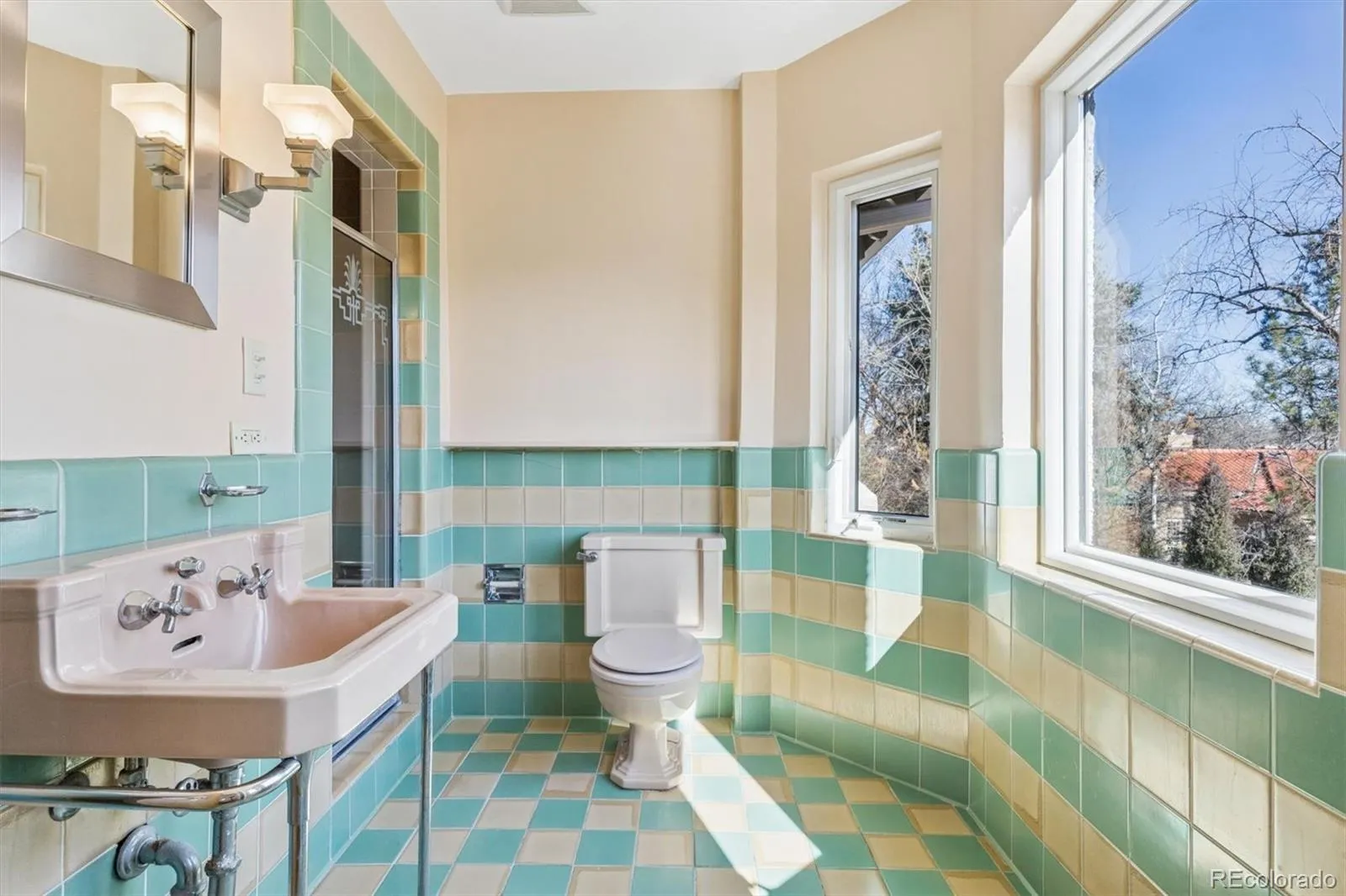 6 Ivy Lane Denver CO 80220 MLS #REC3090993 05162026064822 1600 38