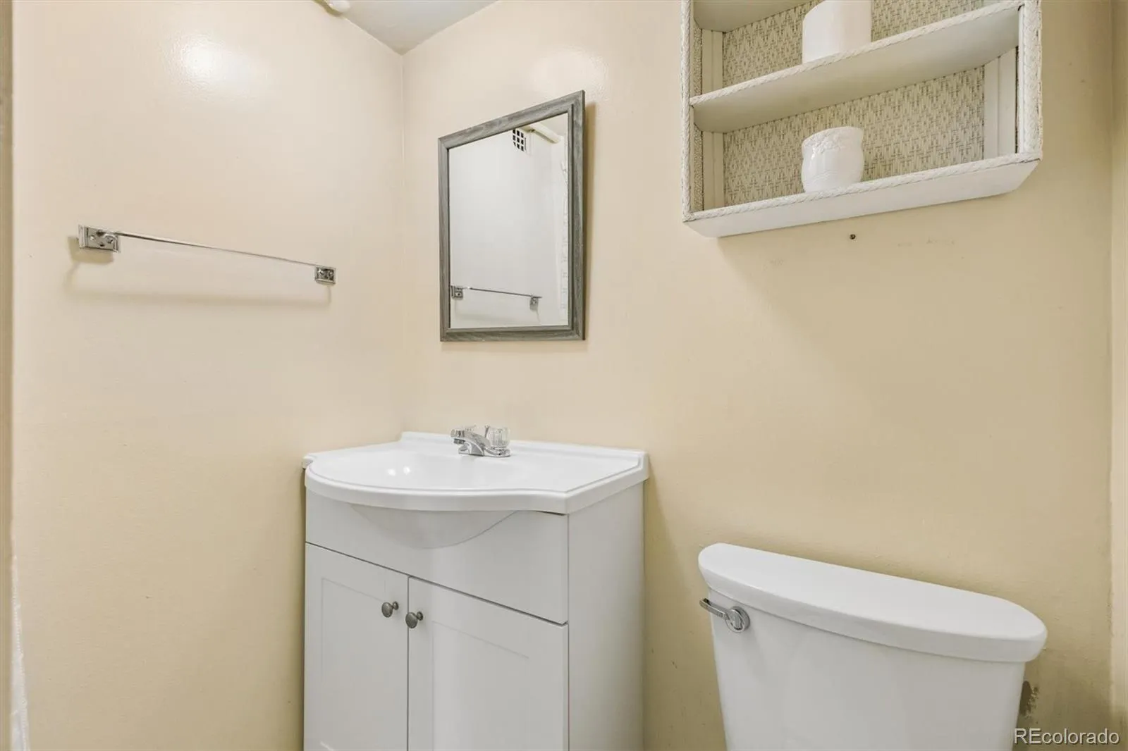 6 Ivy Lane Denver CO 80220 MLS #REC3090993 05162026064822 1600 45