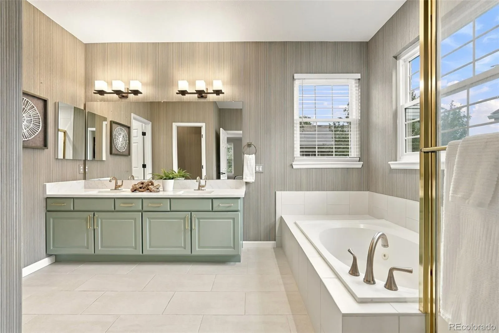 7325 E Cedar Place Denver CO 80230 | MLS #REC3091239 09282026235934 1600 21
