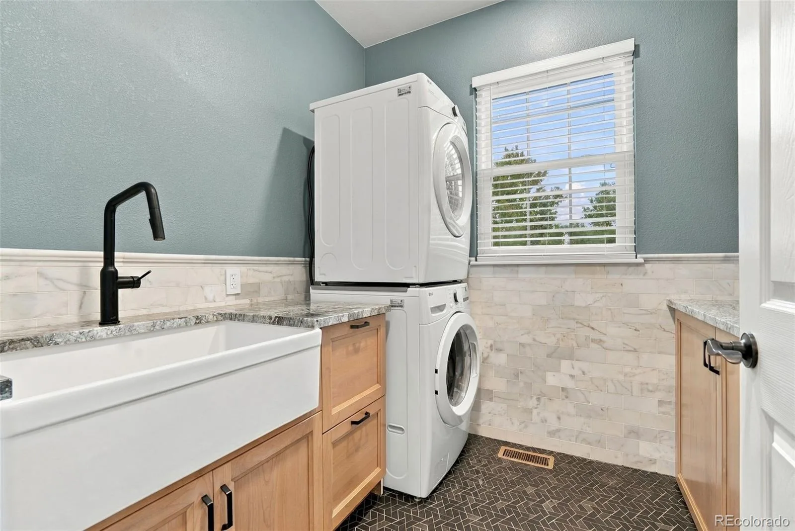 7325 E Cedar Place Denver CO 80230 | MLS #REC3091239 09282026235934 1600 33