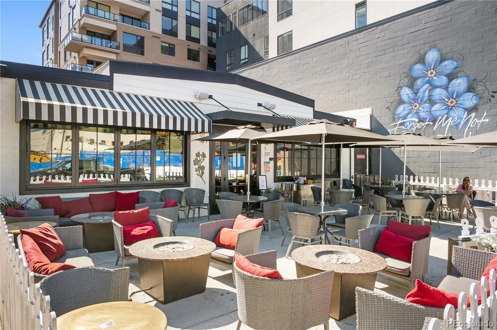 180 Cook Street #203 Denver CO 80206 MLS #REC3092451 06232026175952 1600 42