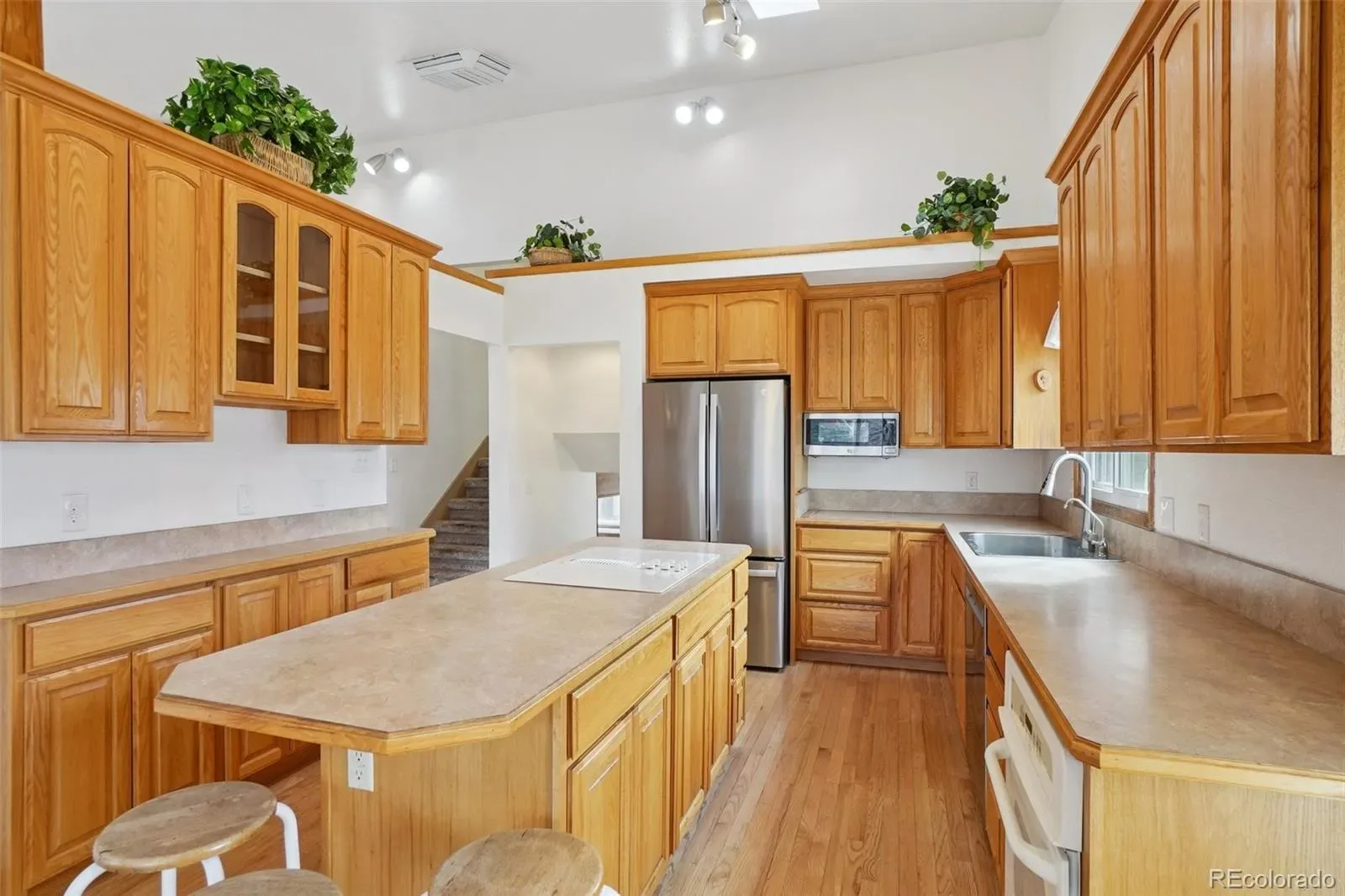 03162026231558 1600 16