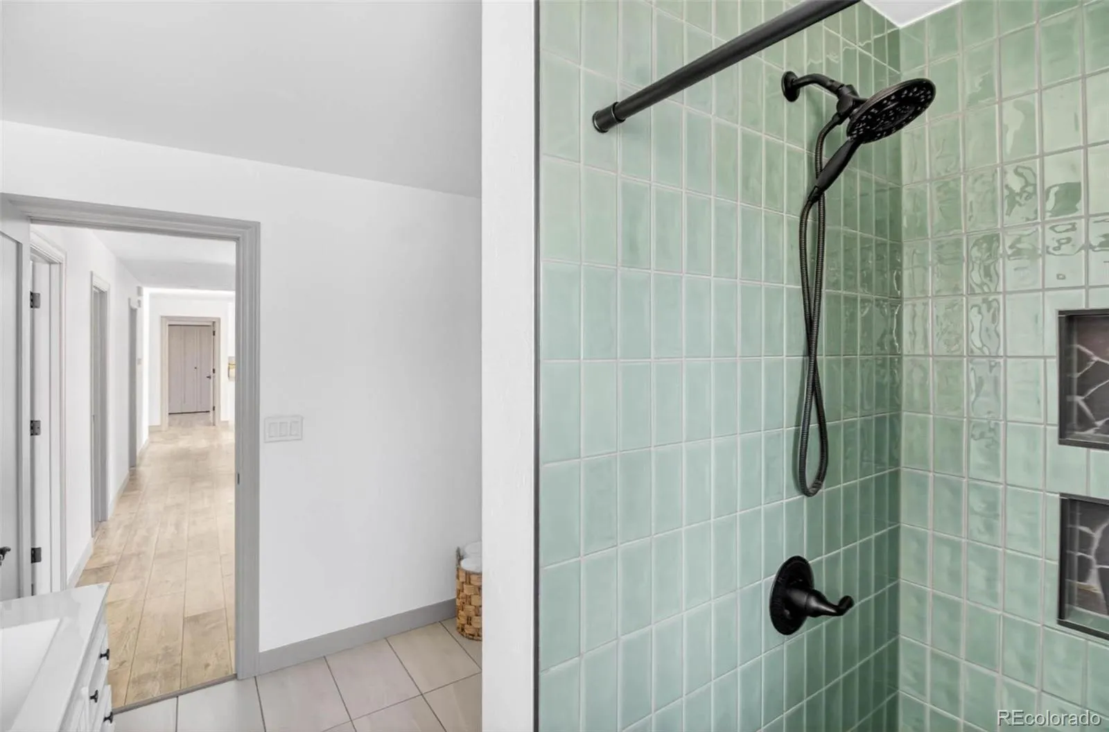 7142 S Davies Street Littleton CO 80120 MLS #REC3094562 05122026134903 1600 23