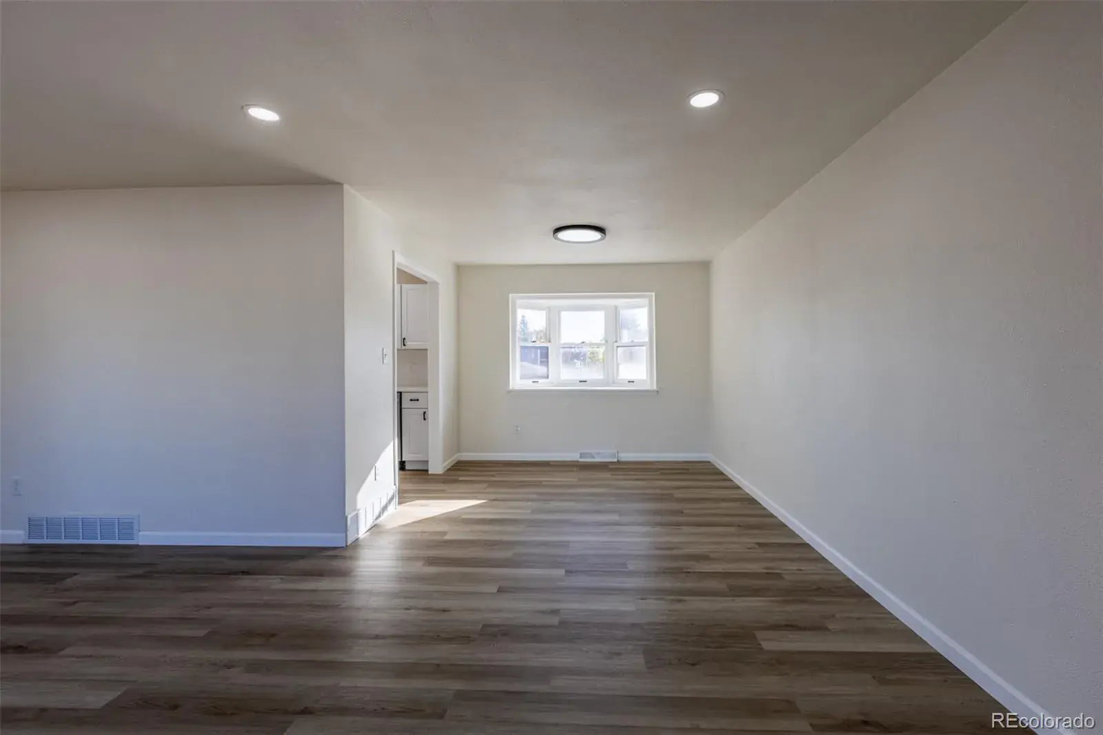 7492 S Marion Street Centennial CO 80122 MLS #REC3095791 12302025005203 1600 12