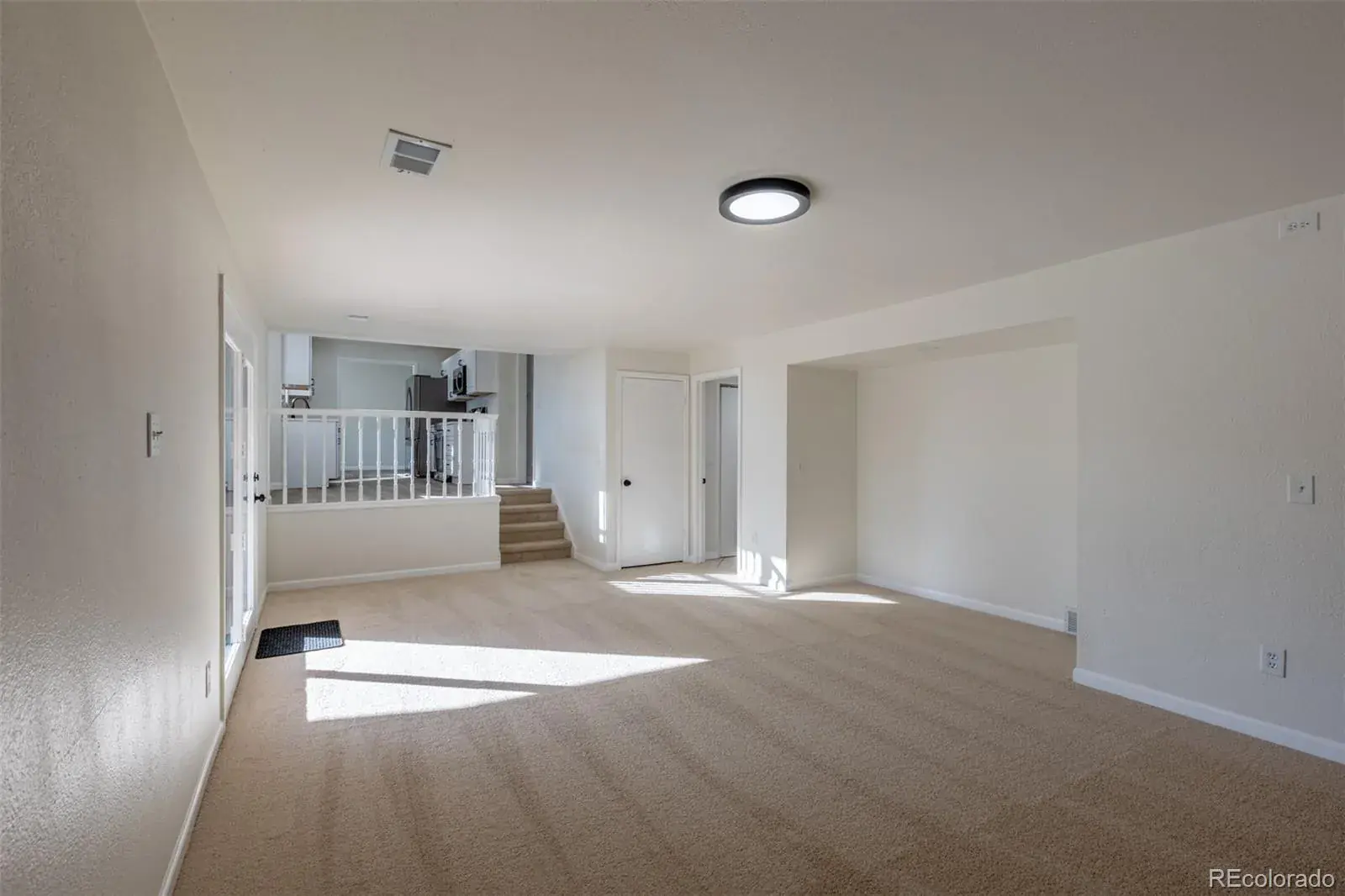 7492 S Marion Street Centennial CO 80122 MLS #REC3095791 12302025005203 1600 16